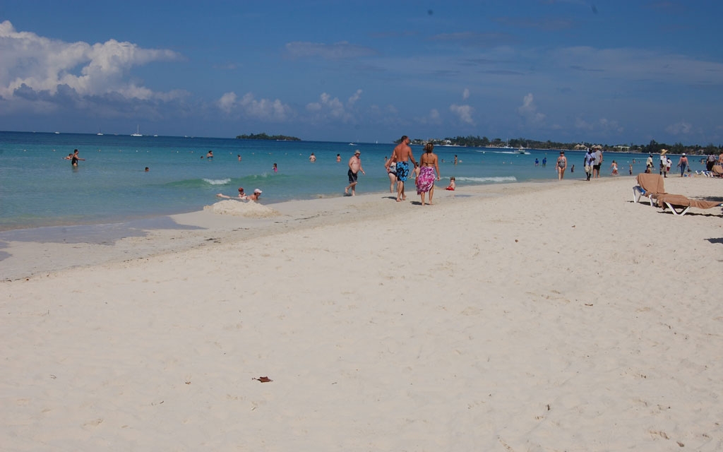 Attractive blue waters and warm, sandy beaches of Negril, Jamaica